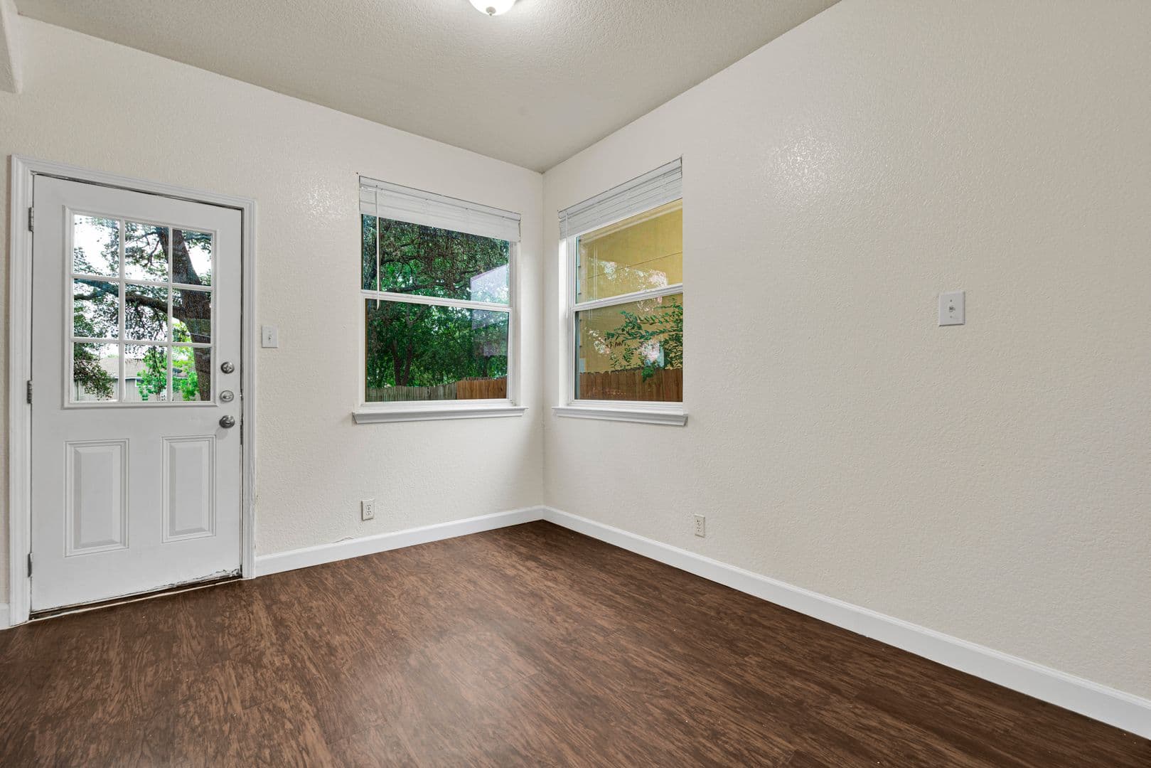 San Antonio House: 8004 Santa Catalina