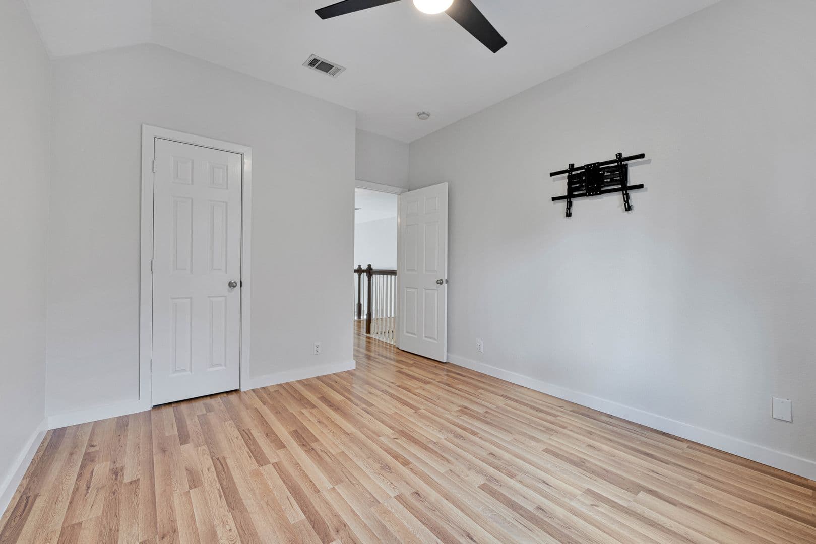 Cibolo House: 136 Brook Shire