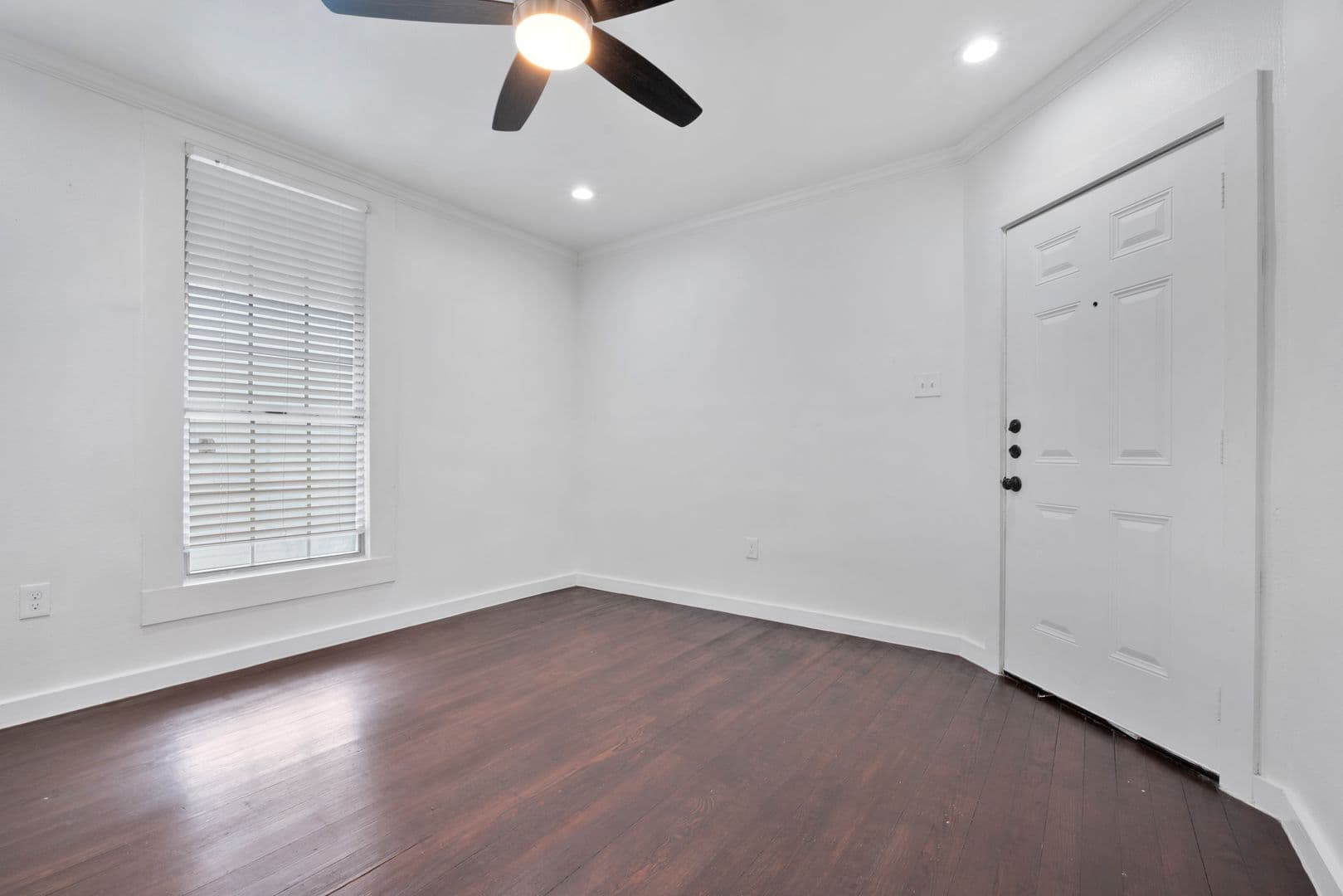 San Antonio Apartment: 618 Atlanta St
