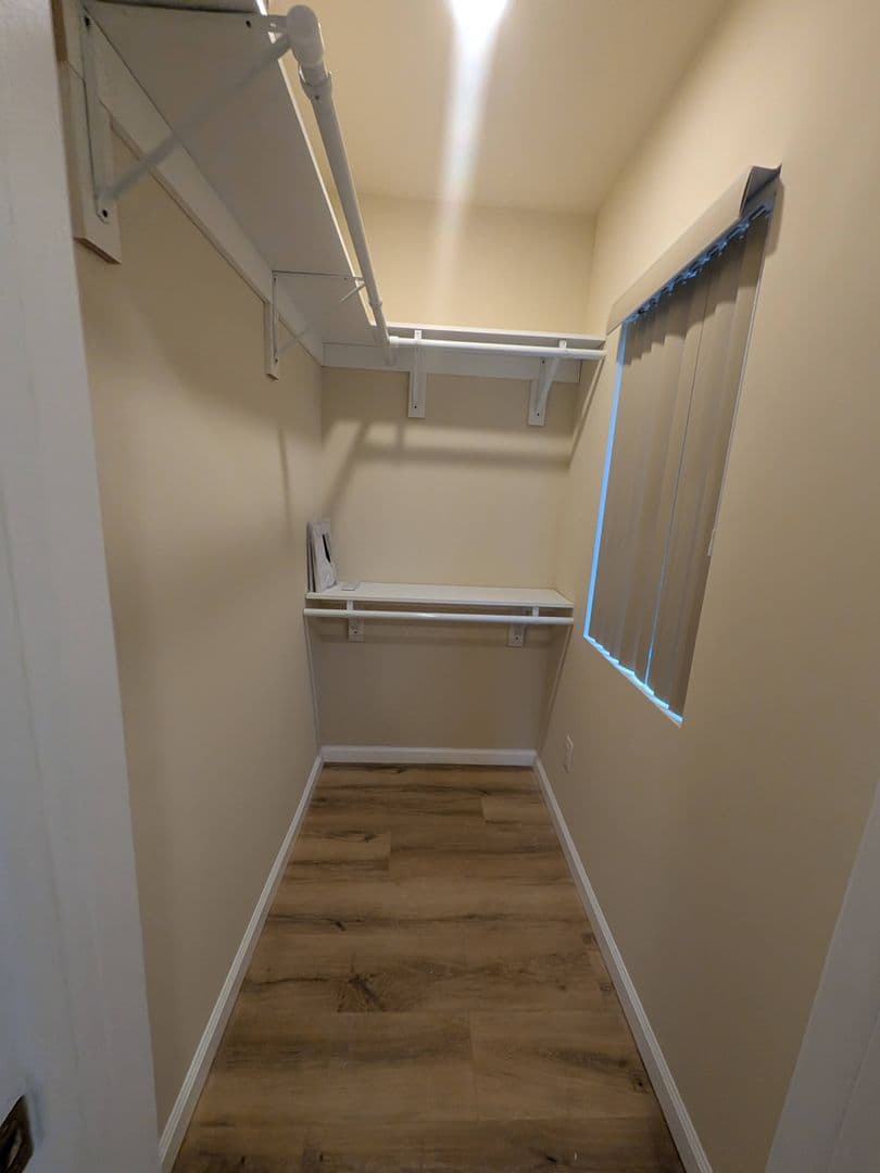 Claremont Apartment: 1938 N Mills Ave
