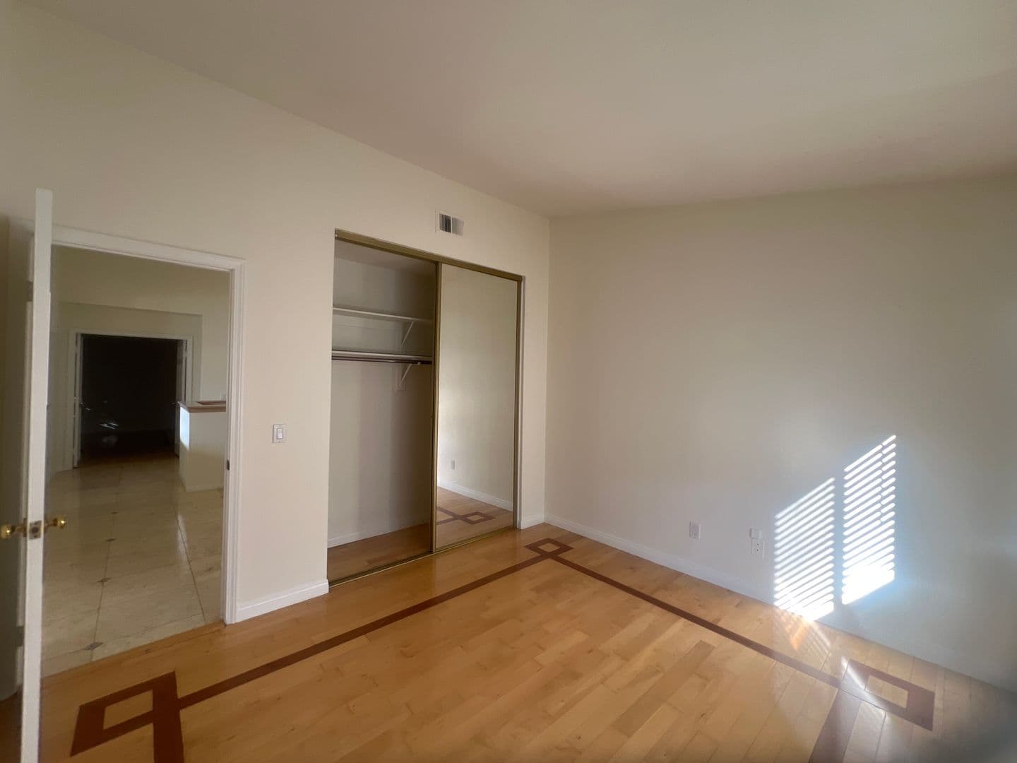 San Dimas House: 962 Bidwell Road
