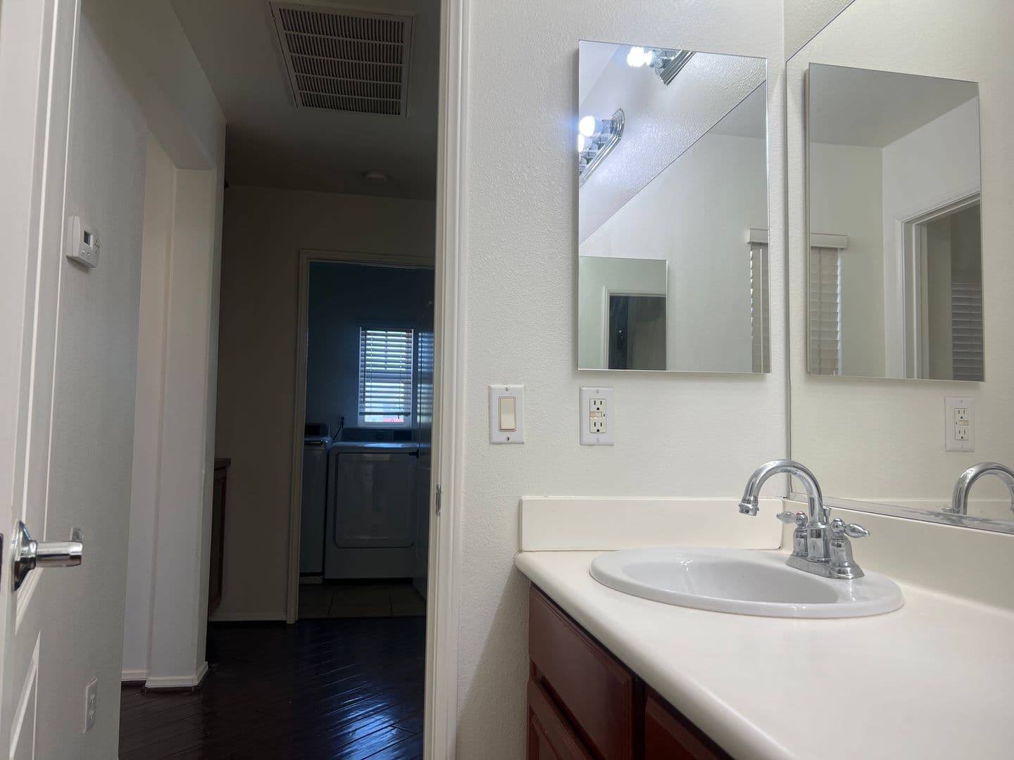 Chino Townhome: 7043 Piedmont St.