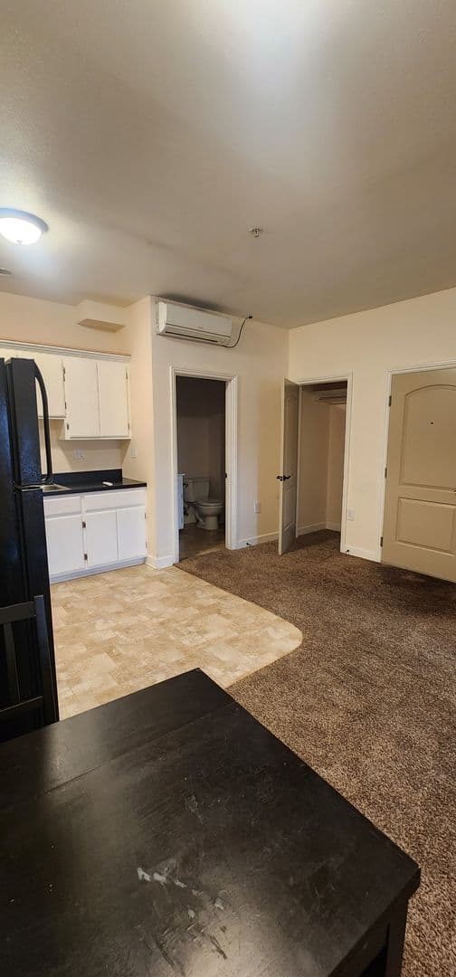 Pomona Apartment: 115 E 3rd St