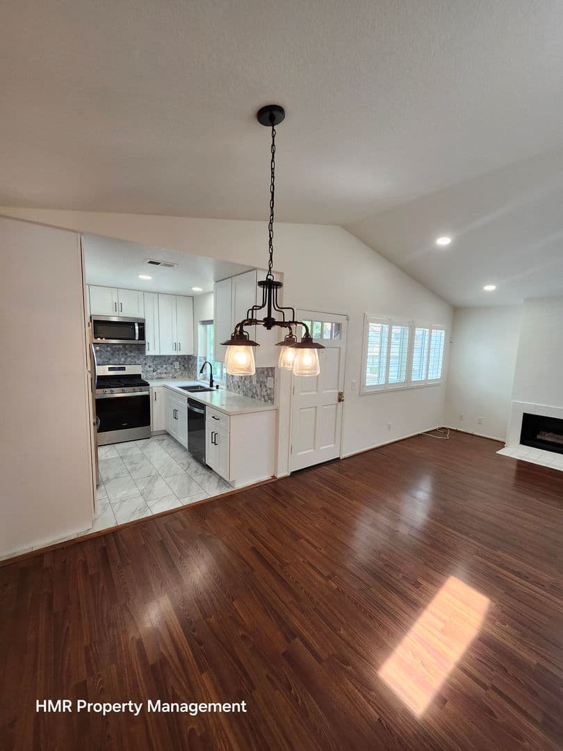 Rancho Cucamonga Condo: 7691 Haven Ave