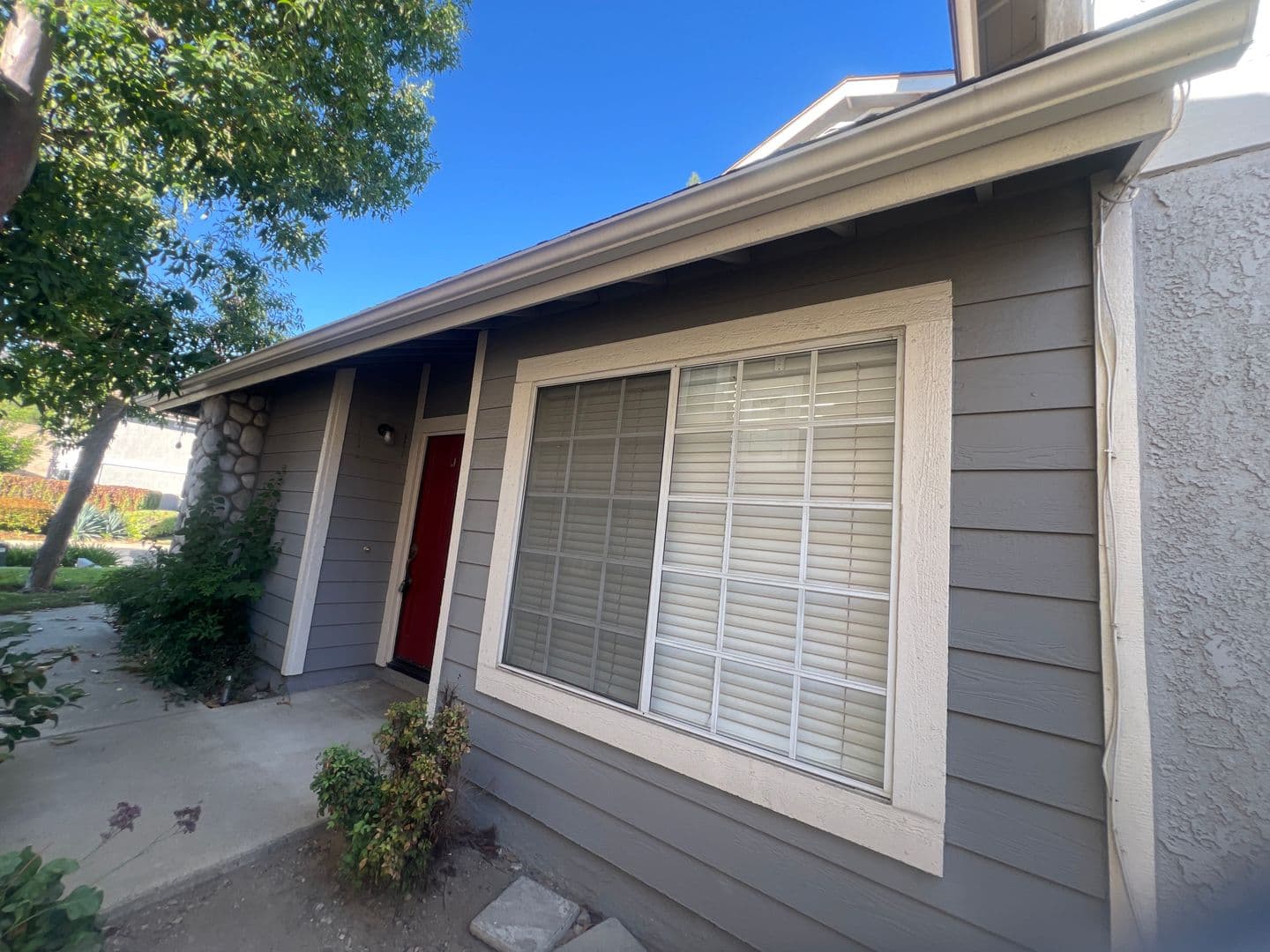 San Dimas House: 962 Bidwell Road