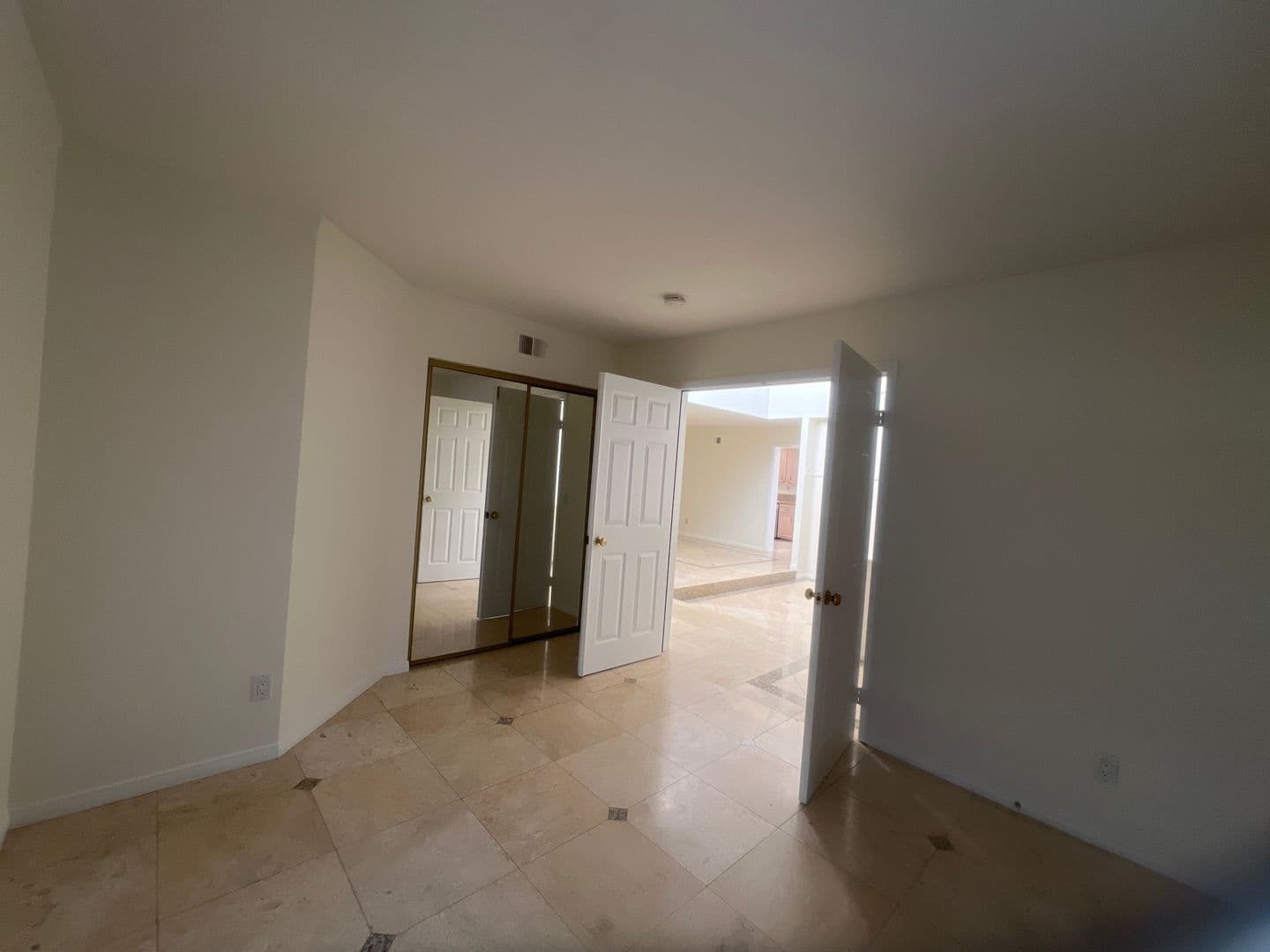 San Dimas House: 962 Bidwell Road
