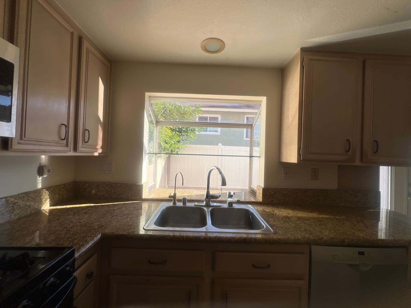 San Dimas House: 962 Bidwell Road