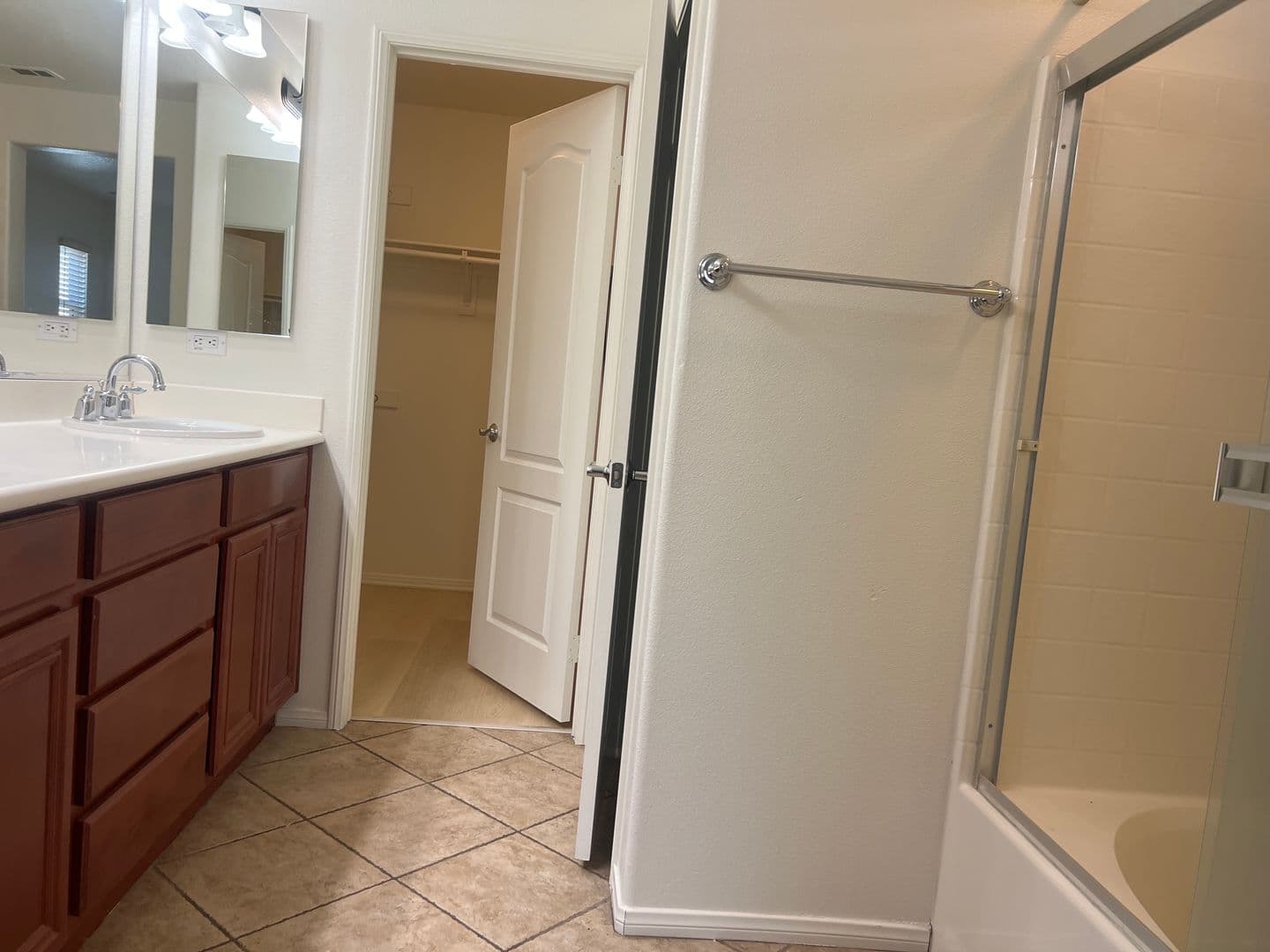 Chino Townhome: 7043 Piedmont St.