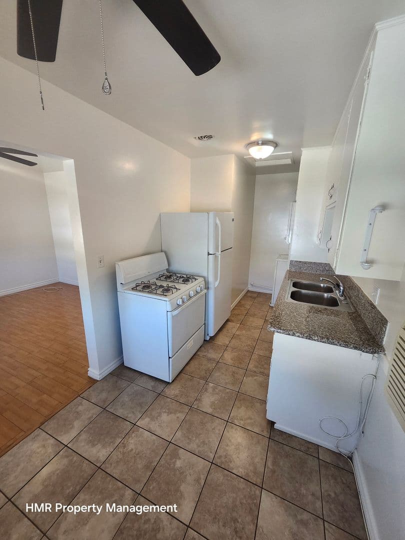 Pomona Condo: 521 1/2 San Francisco Ave