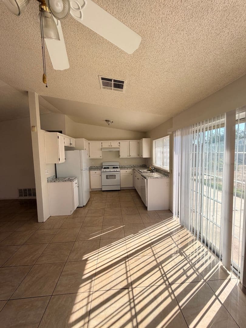 Moreno Valley House: 13193 Running Deer Rd