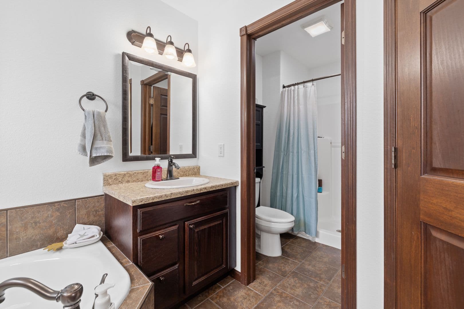 Spearfish House: 8017 Brooks Loop