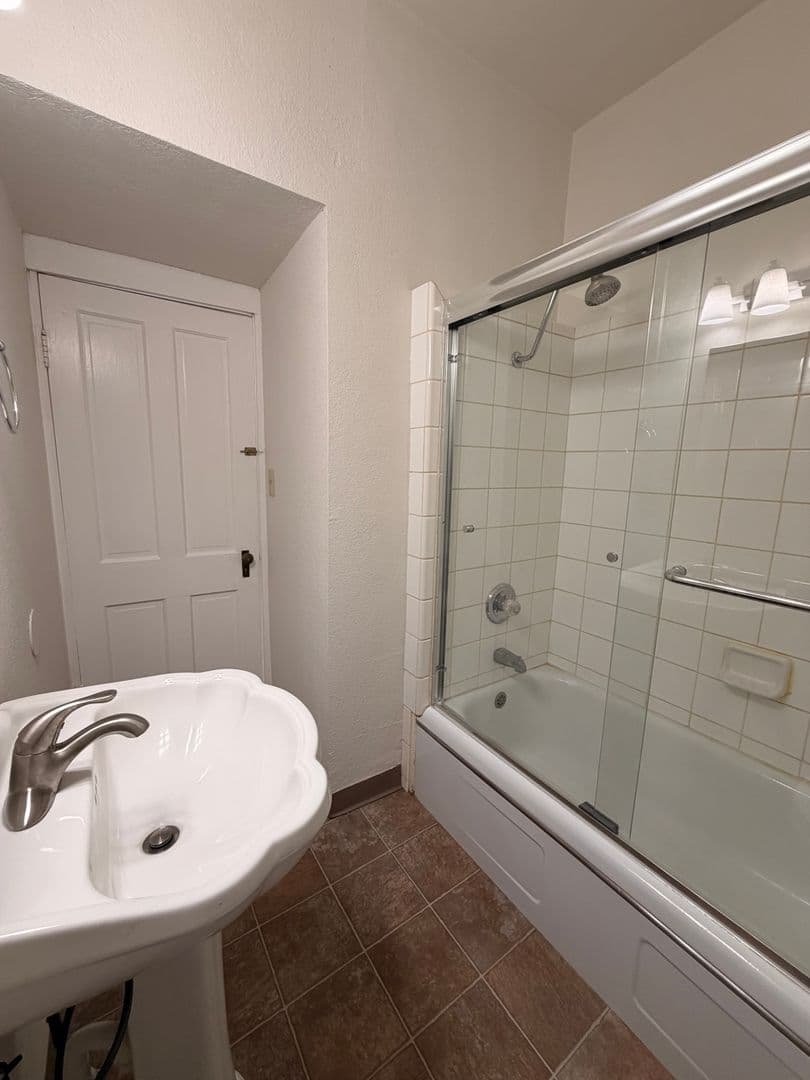 Spearfish Apartment: 700 N 5th St