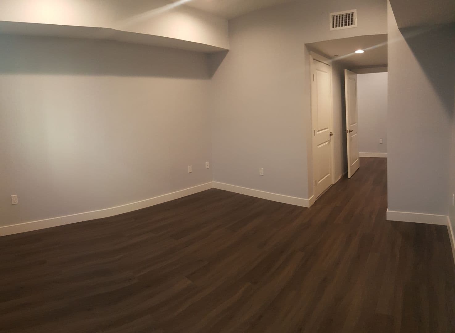 North Hollywood Apartment: 6039 Craner Ave