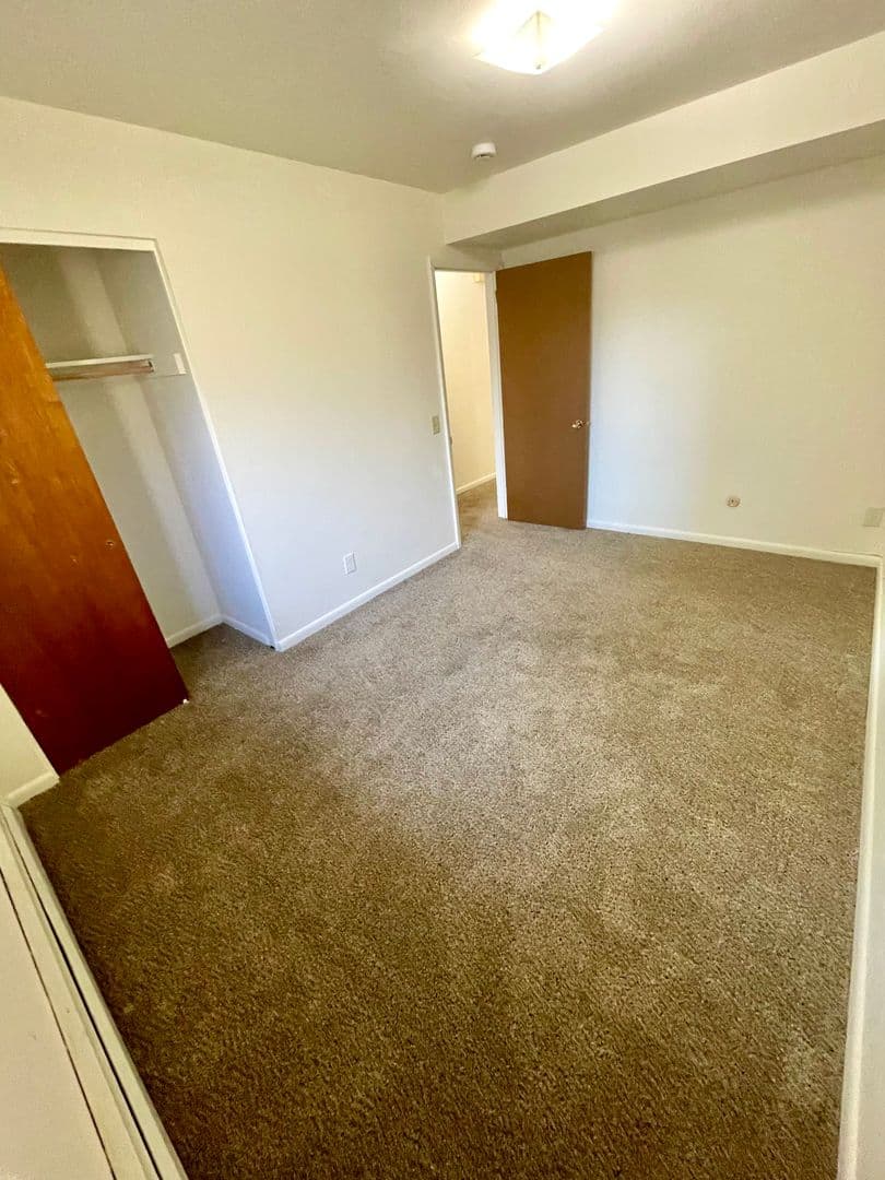 Evans Apartment: 3605 Idaho Street