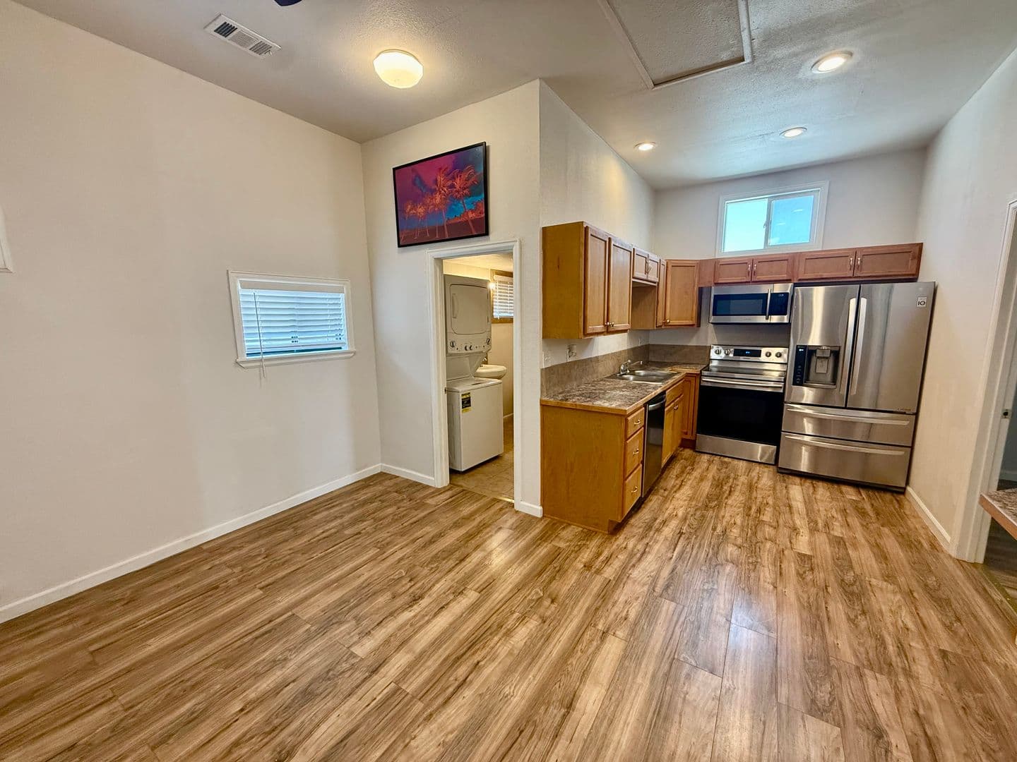 Loveland House: 1342 North Washington Avenue