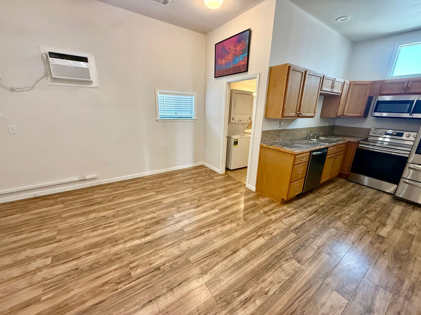 Loveland House: 1342 North Washington Avenue