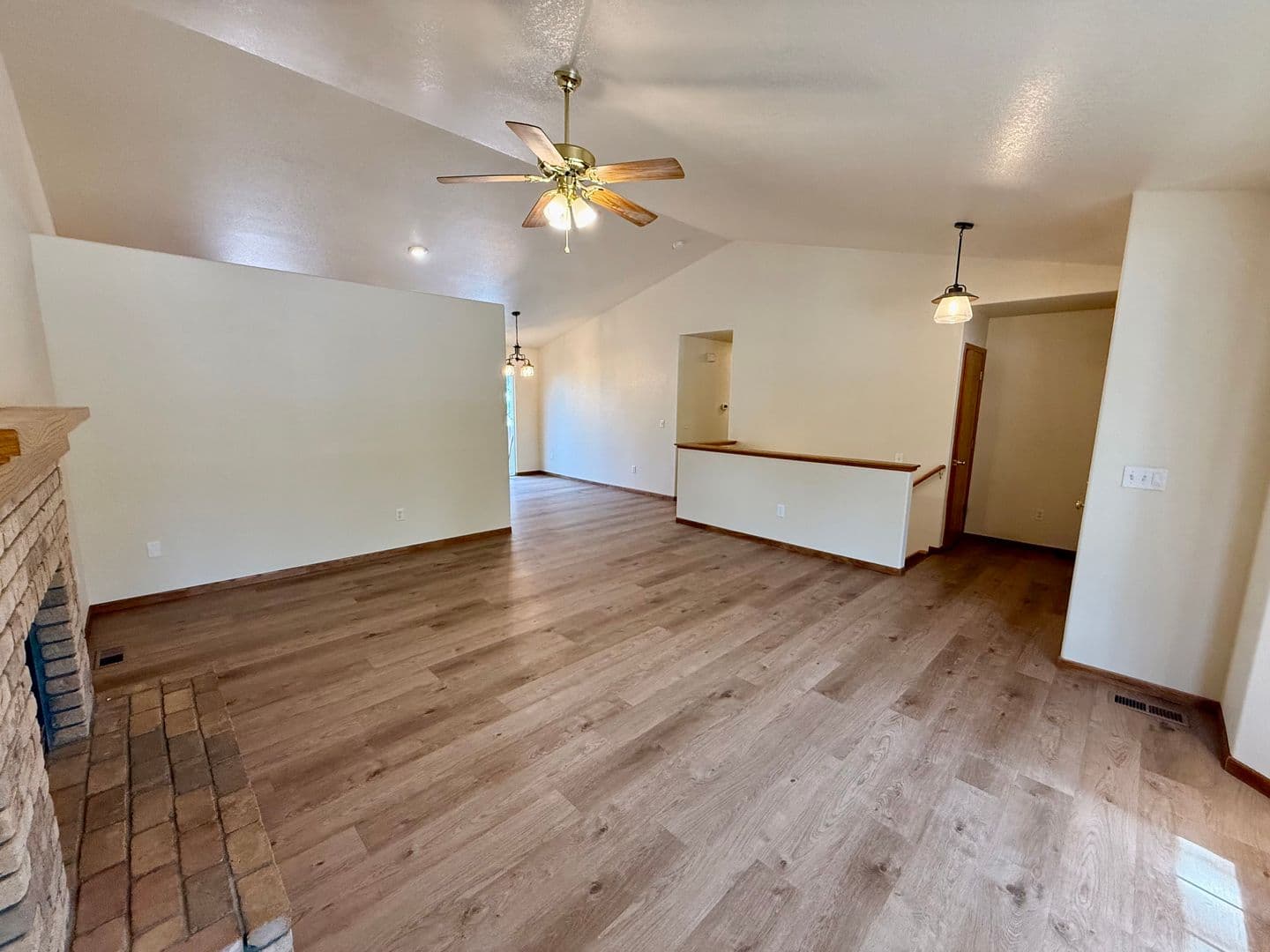 Fort Collins House: 348 Albion Way