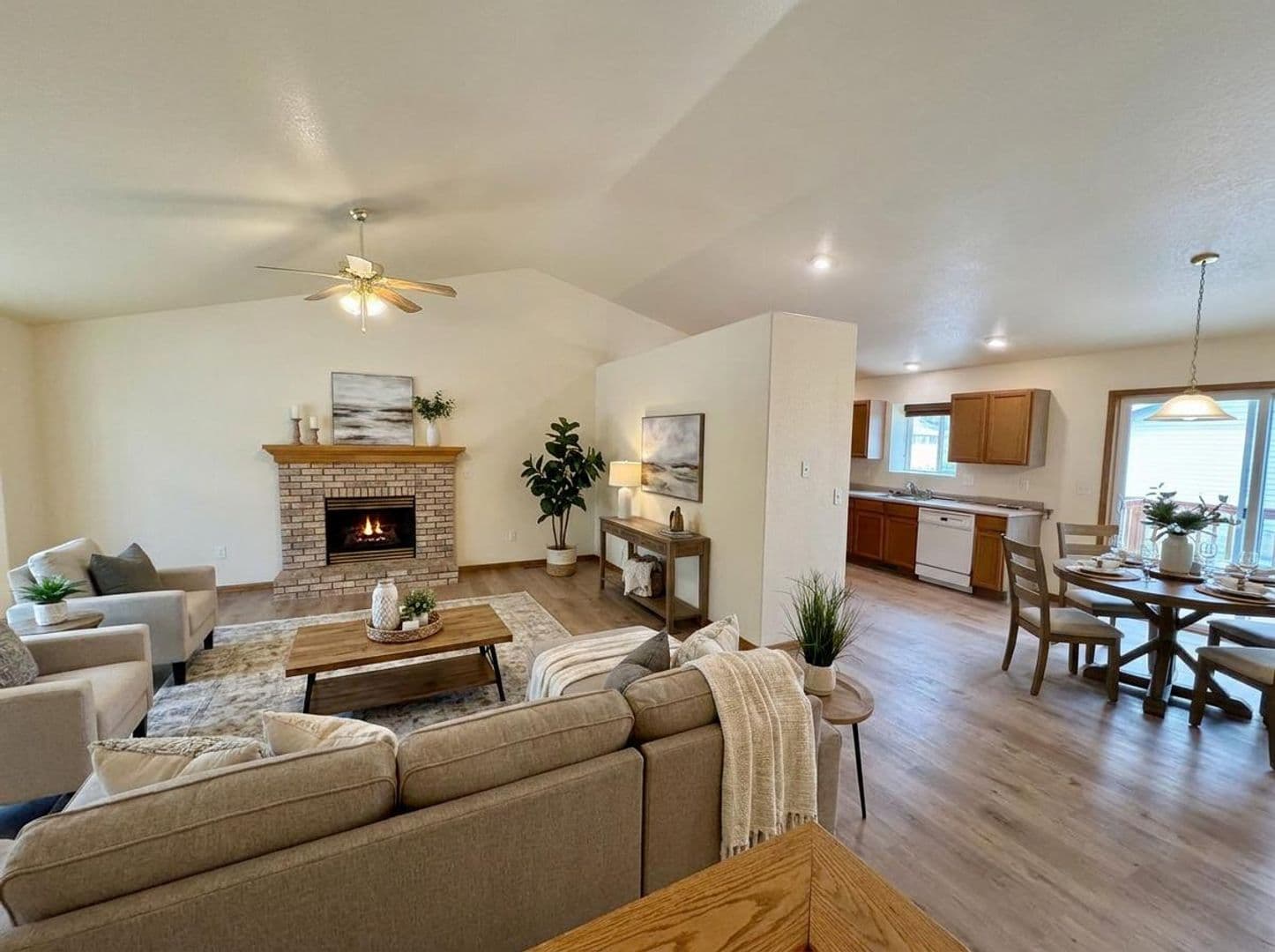 Fort Collins House: 348 Albion Way