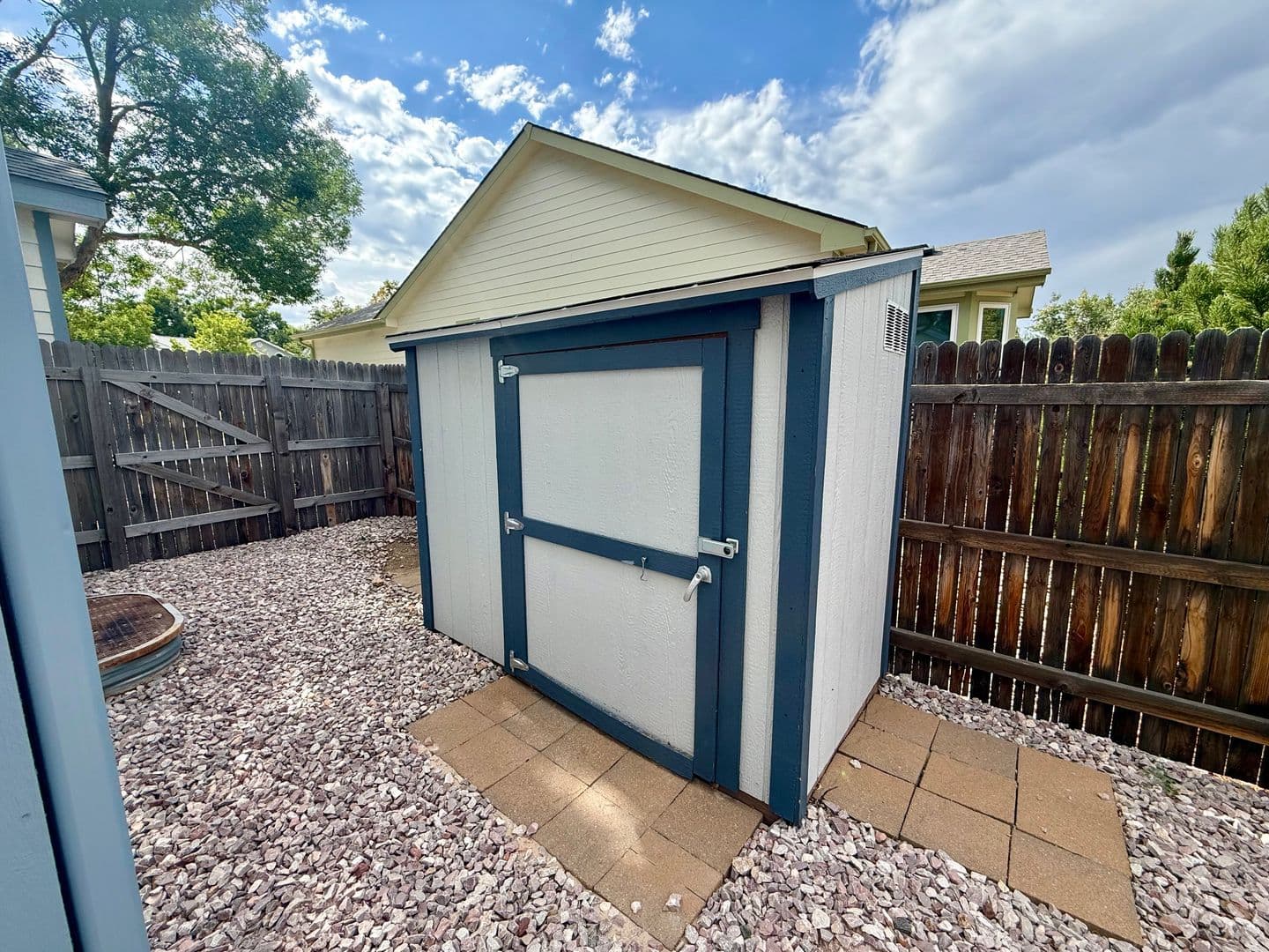 Fort Collins House: 348 Albion Way