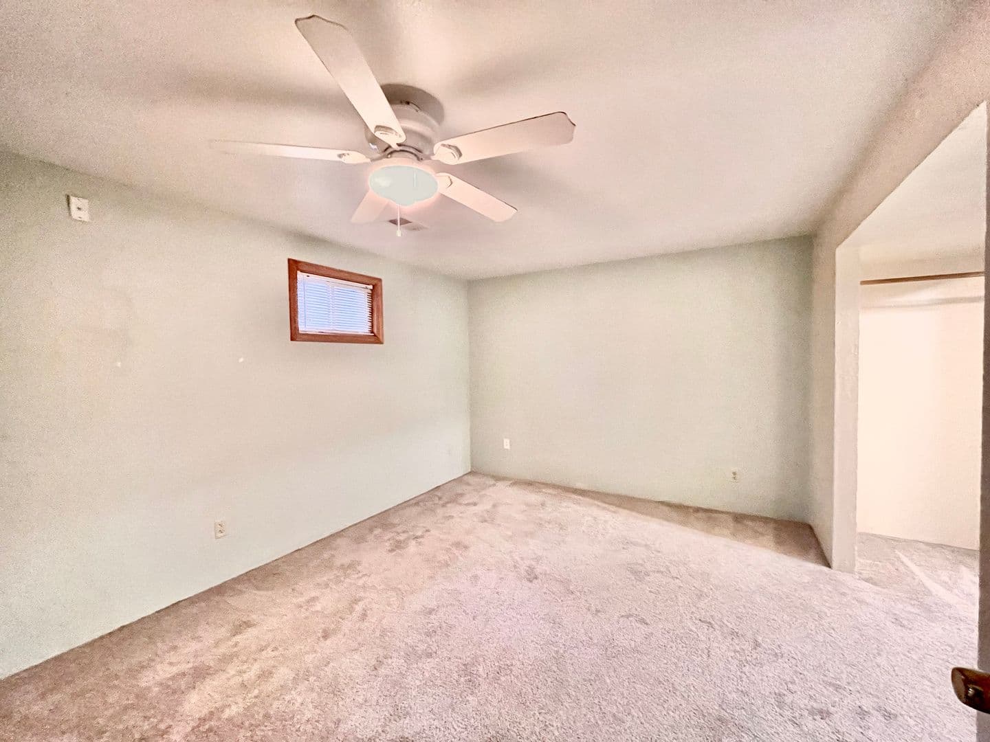 Windsor House: 914 Canyon Court