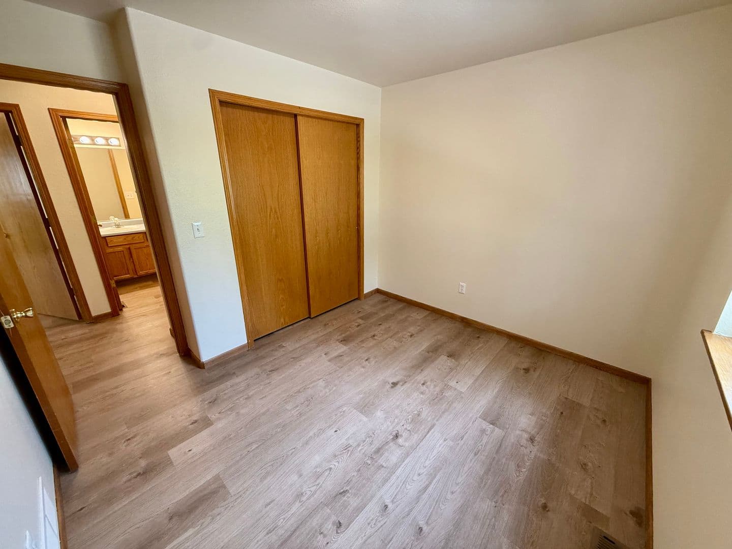 Fort Collins House: 348 Albion Way