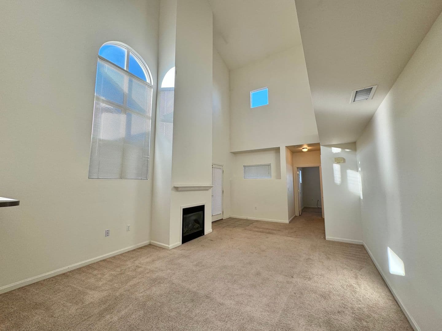 Evans Condo: 512 Lucca Drive