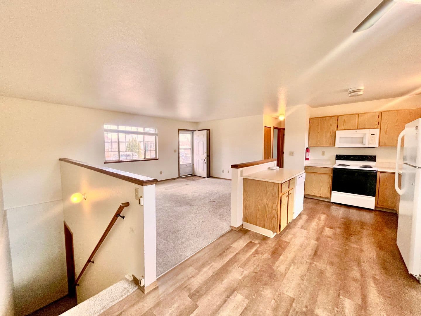 Windsor House: 914 Canyon Court