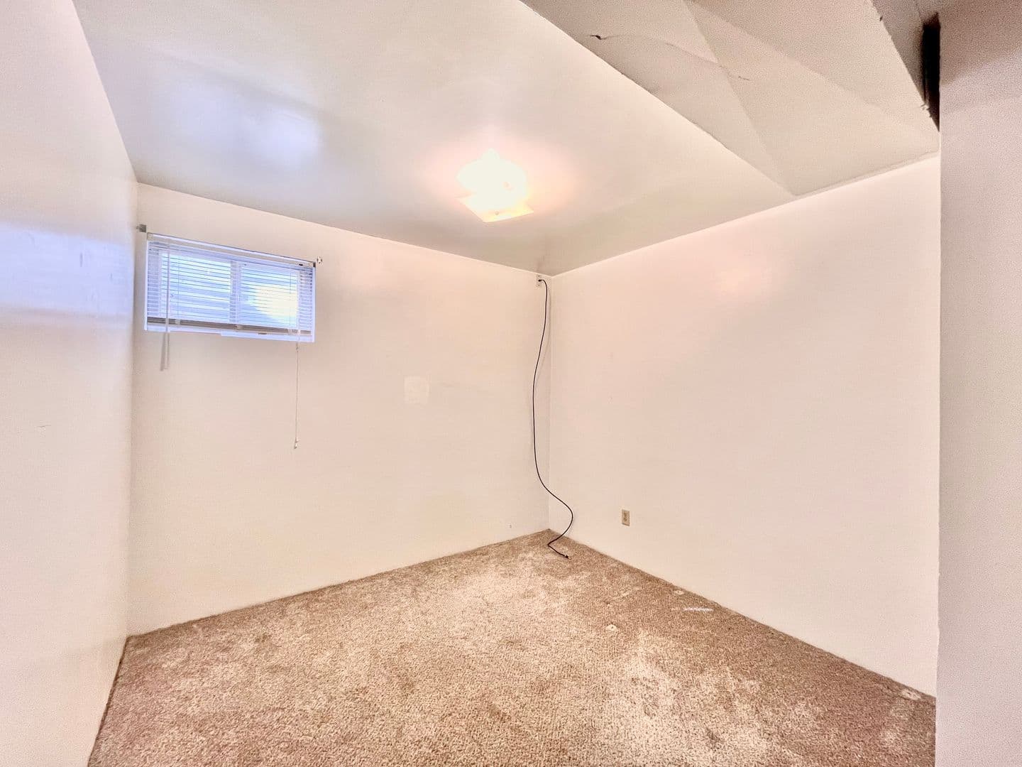 Windsor House: 914 Canyon Court