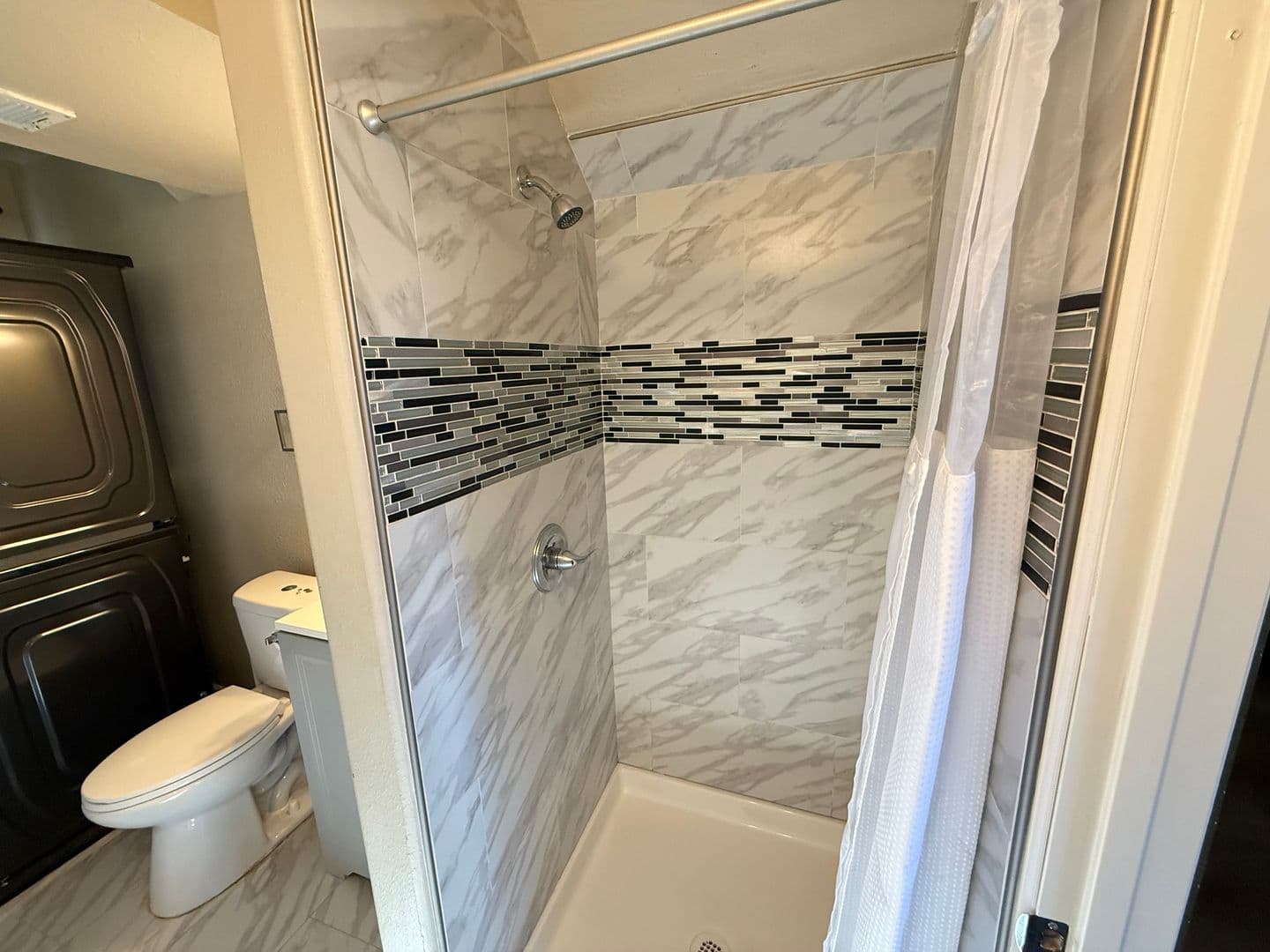 Greeley House: 3318 West 24th Street Road