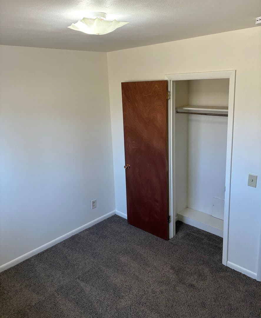 Evans Apartment: 3605 Idaho Street
