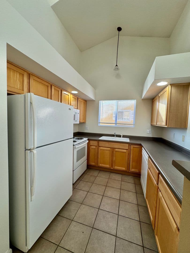 Evans Condo: 512 Lucca Drive