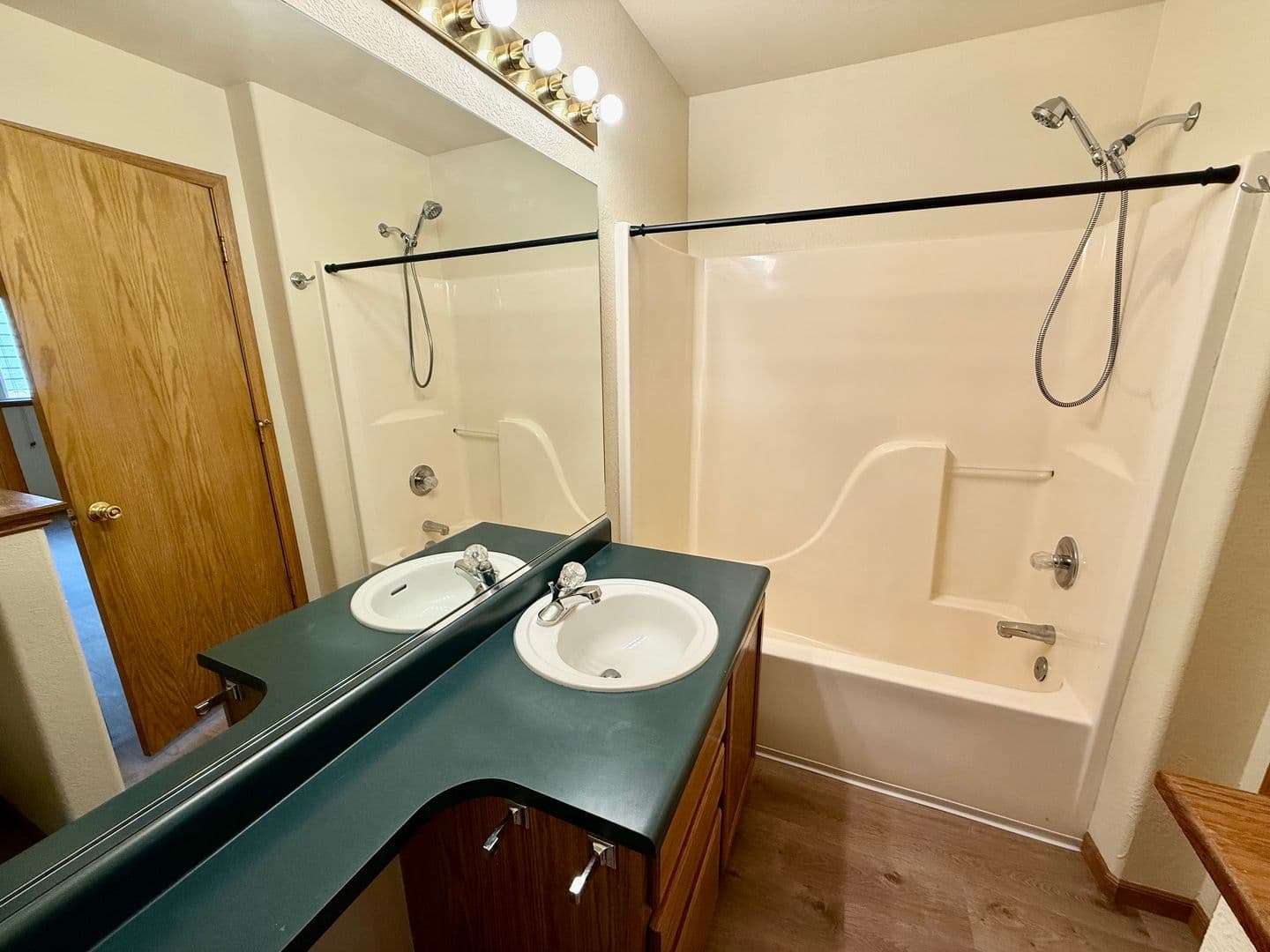Fort Collins House: 348 Albion Way