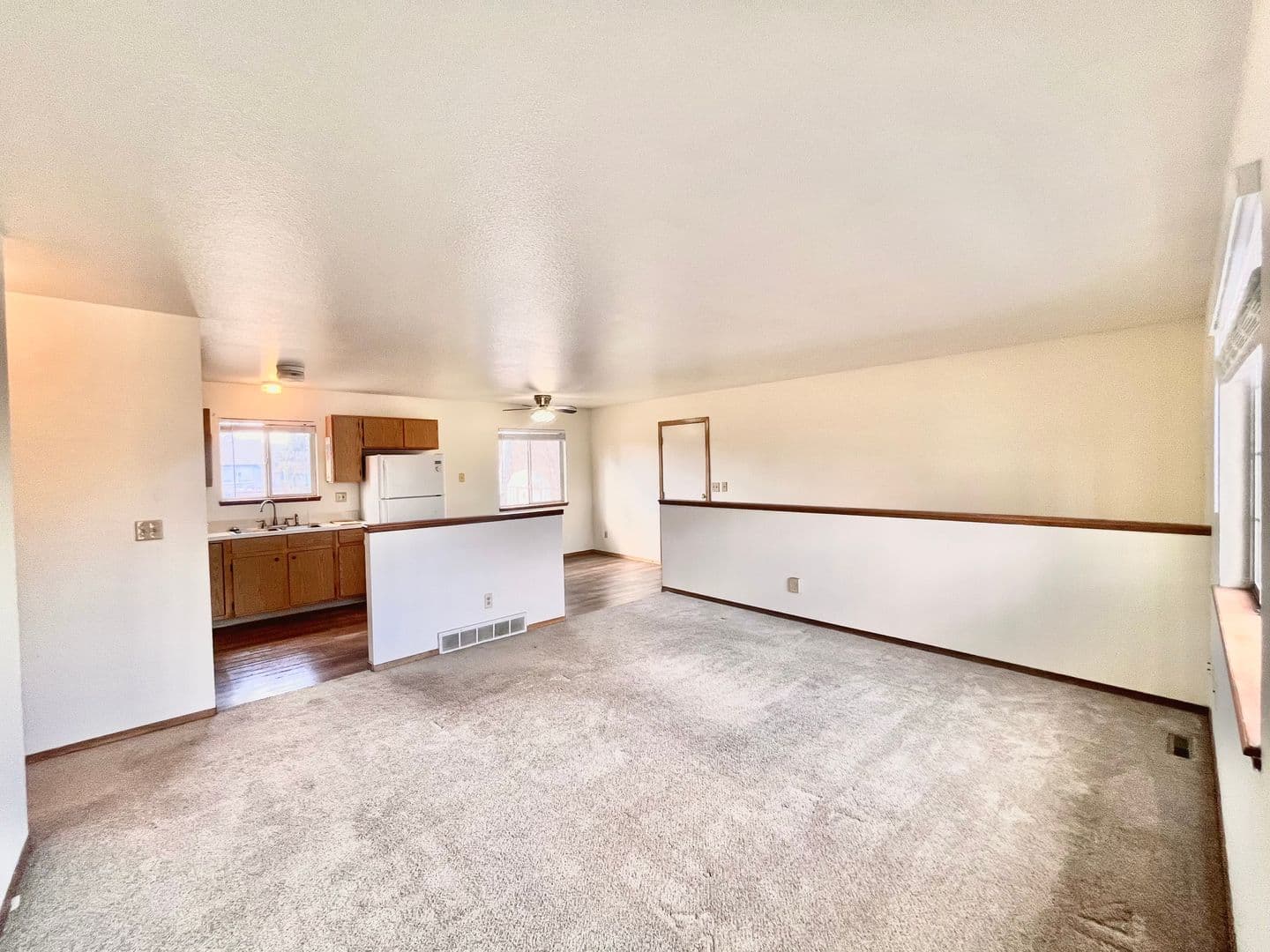 Windsor House: 914 Canyon Court