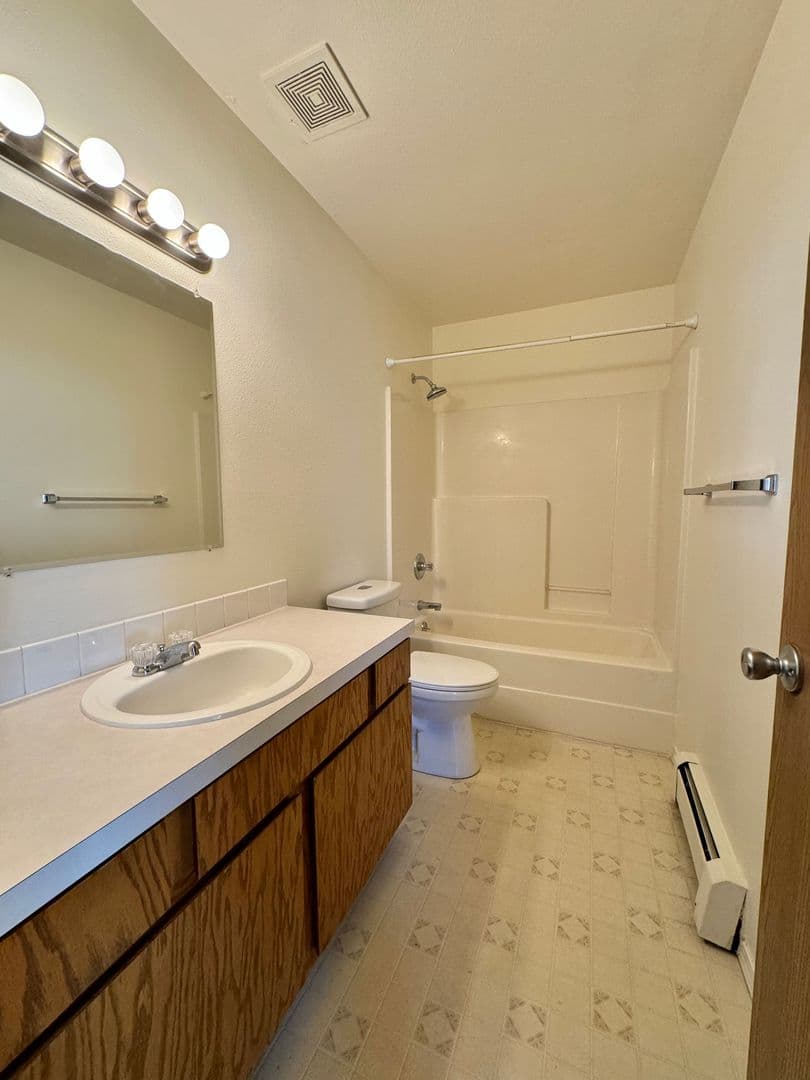 Johnstown Apartment: 511 Peterson Drive