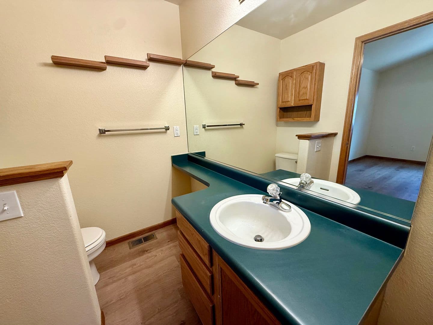 Fort Collins House: 348 Albion Way