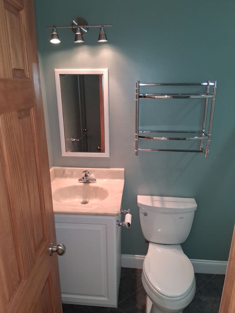 Grand Haven House: 12368 Lakeshore Dr