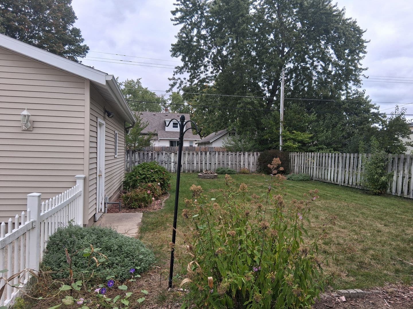 Grand Haven House: 1333 Slayton Ave