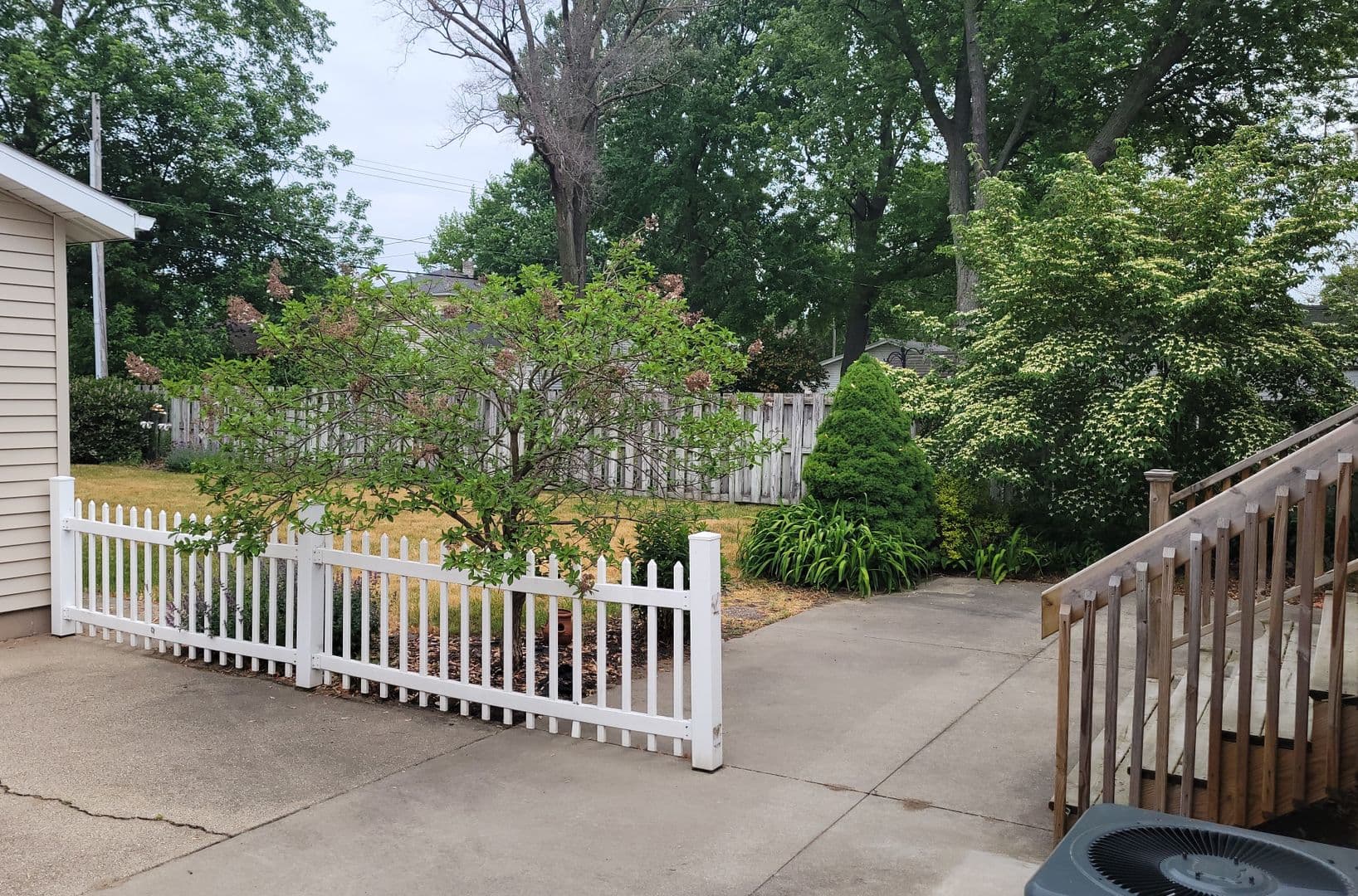 Grand Haven House: 1333 Slayton Ave