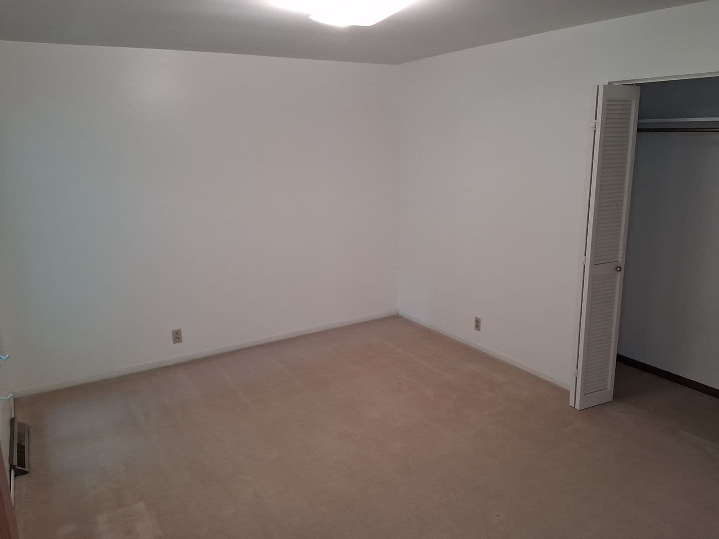 Grand Haven House: 12368 Lakeshore Dr