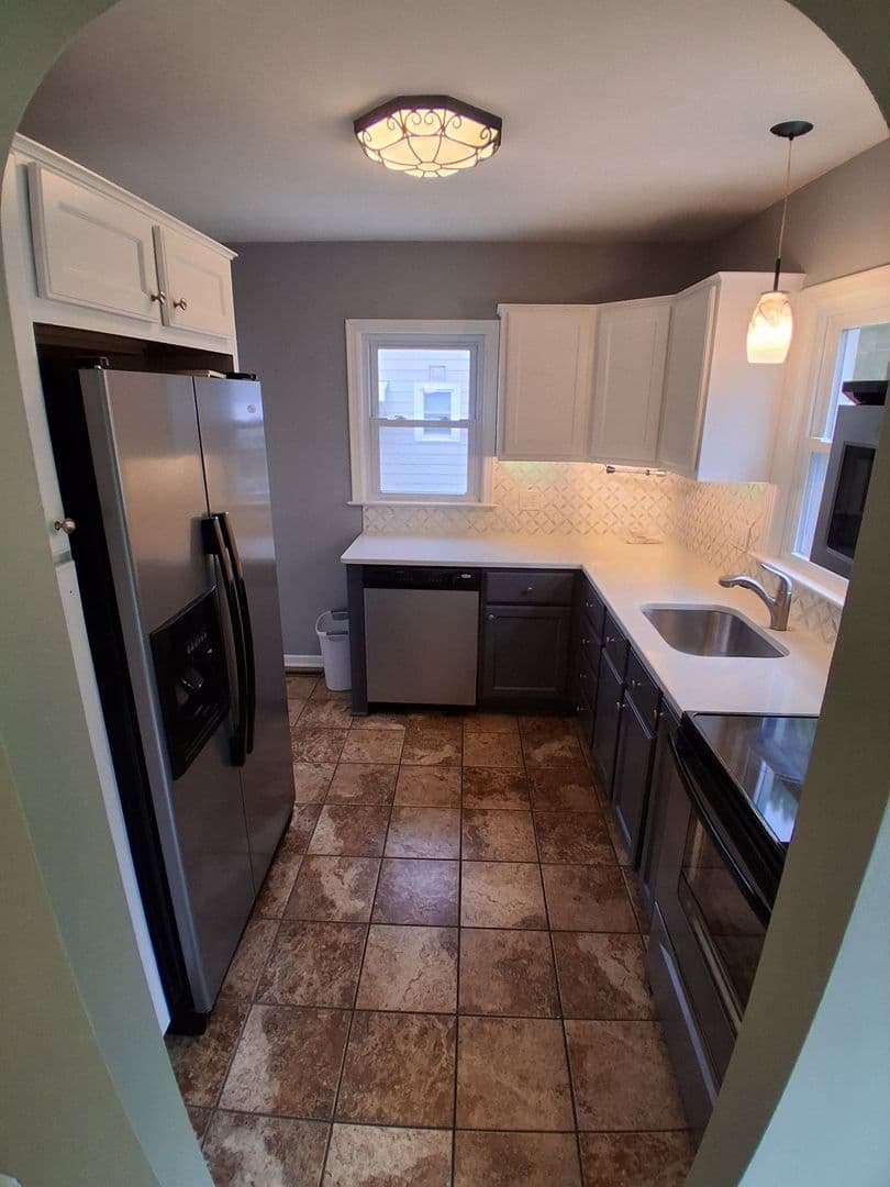 Grand Haven House: 1333 Slayton Ave