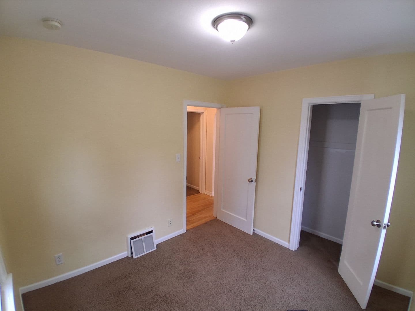 Grand Haven House: 1333 Slayton Ave