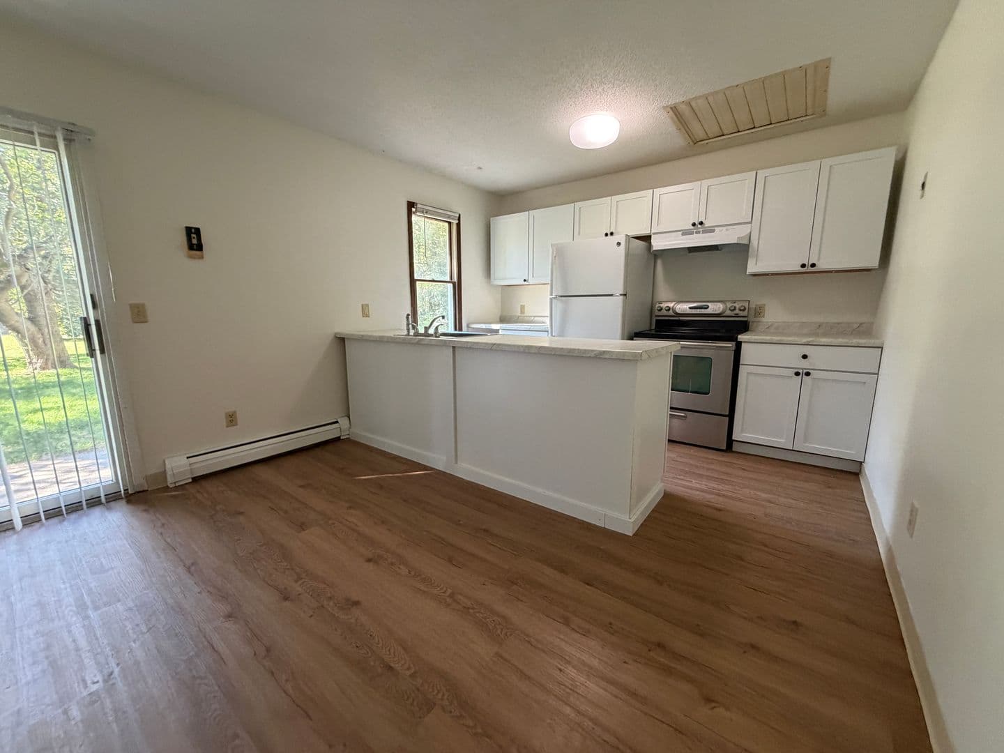 Grand Haven Apartment: 15874/15876 Mercury Dr