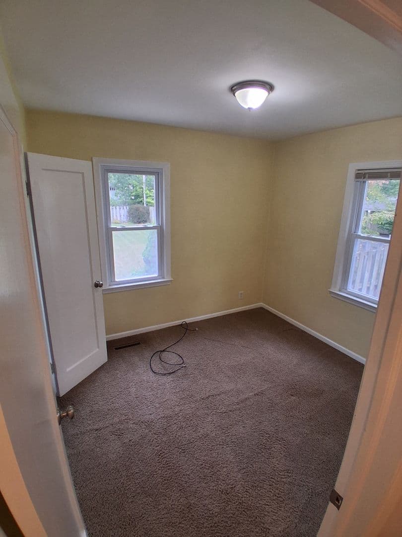 Grand Haven House: 1333 Slayton Ave