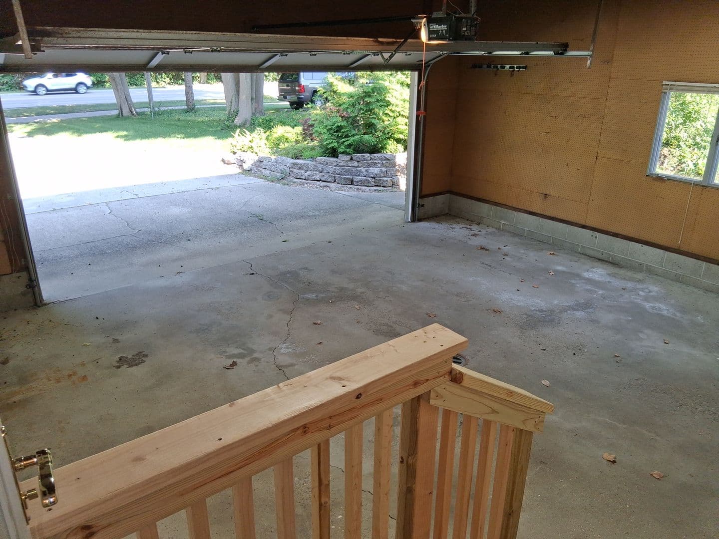 Grand Haven House: 12368 Lakeshore Dr