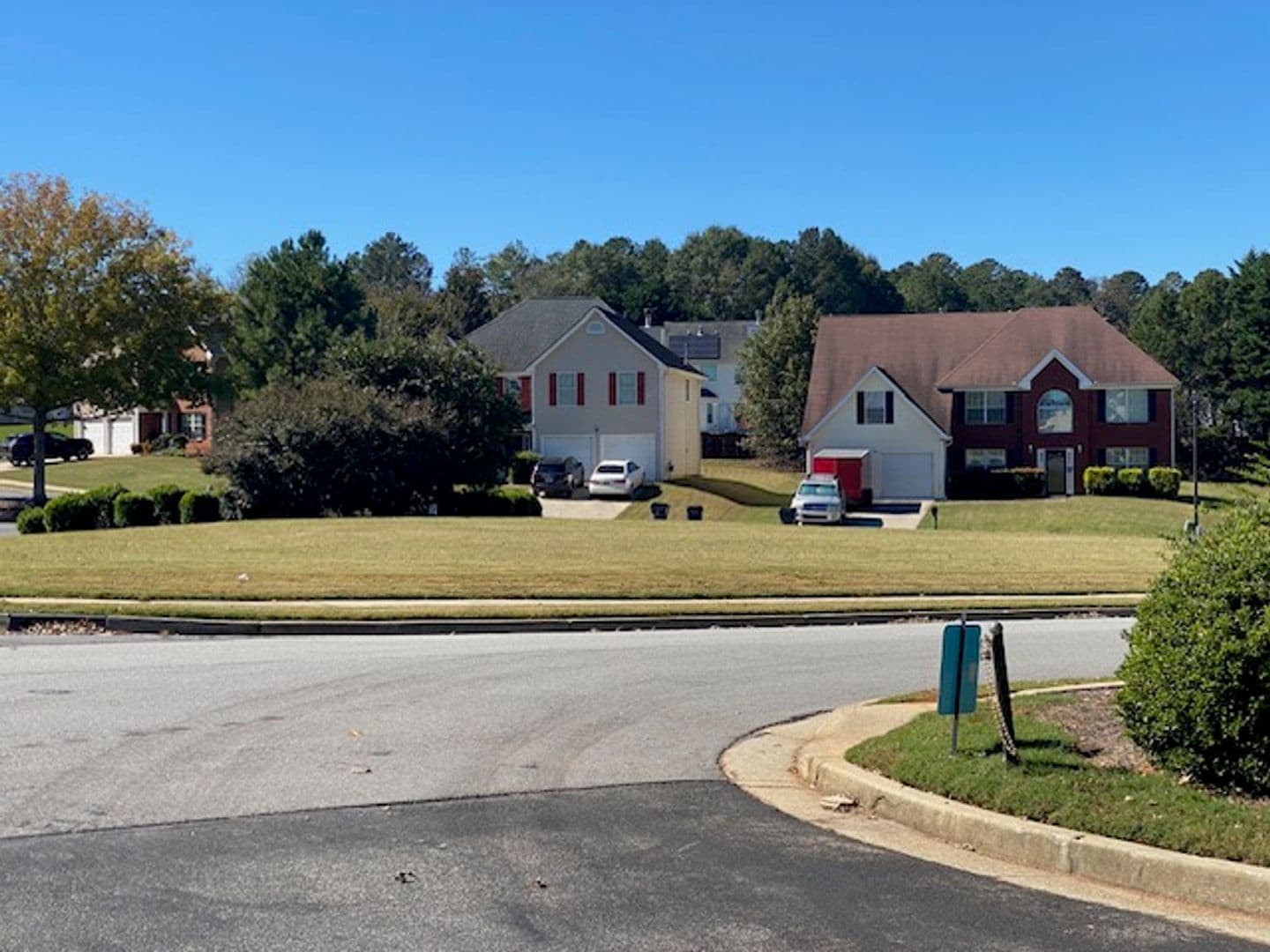 Stockbridge House: 461 Brunswick Cir.