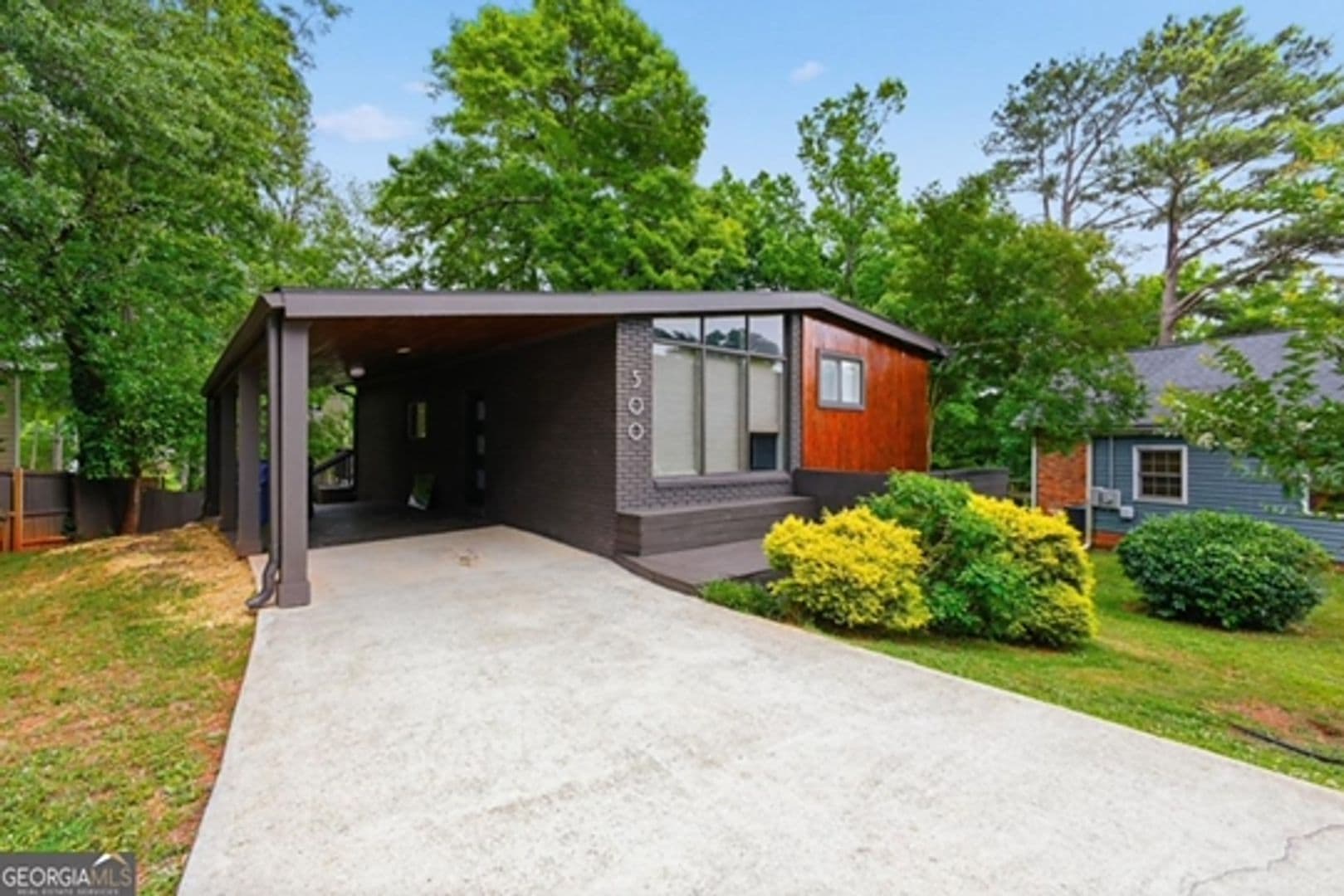 Atlanta House: 500 Rosemont Dr. SE.