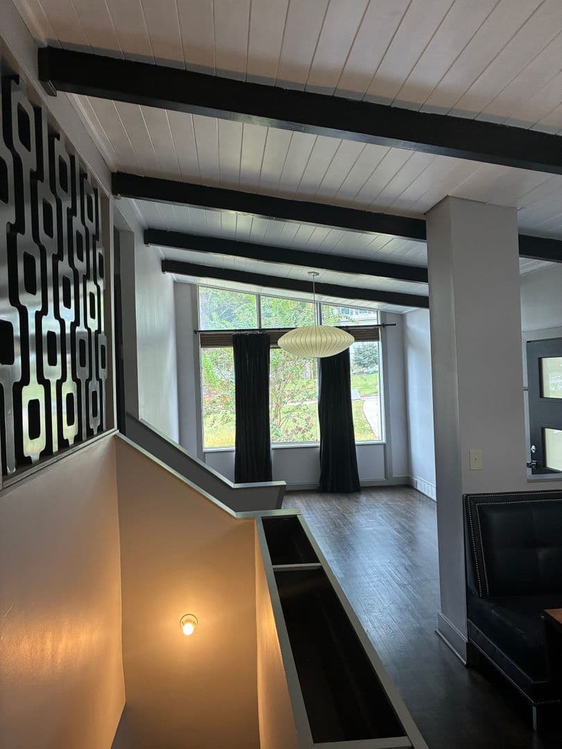 Atlanta House: 500 Rosemont Dr. SE.