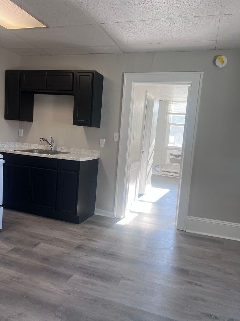 Roanoke Apartment: 3756 Williamson Road NW