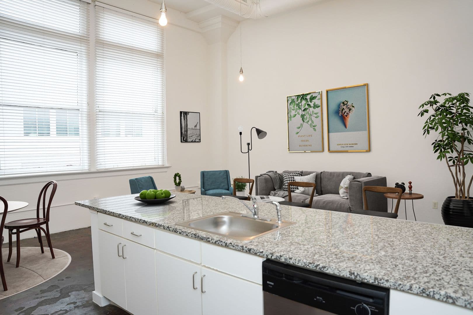 Memphis Apartment: 122 Gayoso Ave