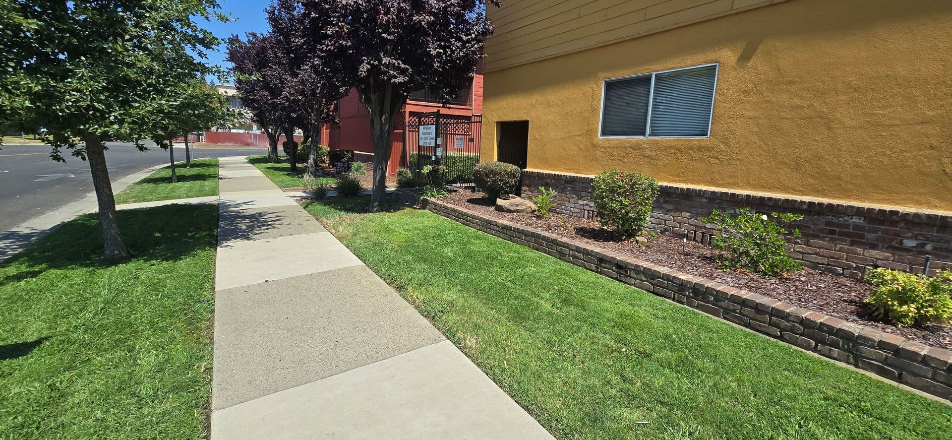 Sacramento Apartment: McWelsh Apartments at 2651 26th St - 2638 27th St
